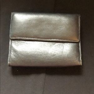 Woman’s wallet